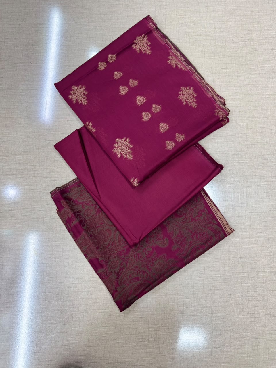 Women's 3 Piece Unstitched Jacquard Lawn Suit Maroon | SgBazar Luxury Collection - Image 3